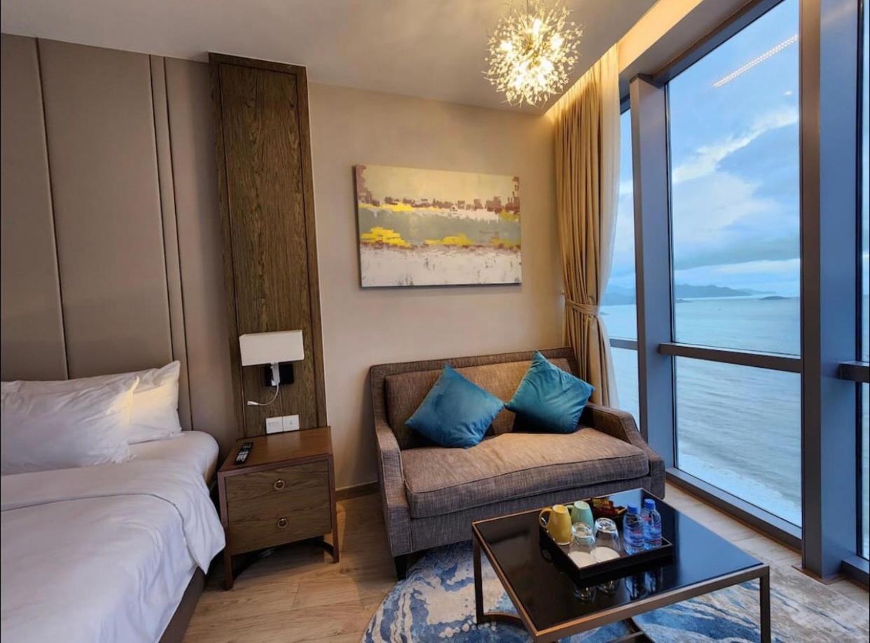 Panorama Oceanfront Suite Nha Trang Eksteriør billede